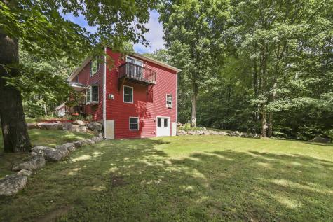 42 Cobb Road Poland ME 04274