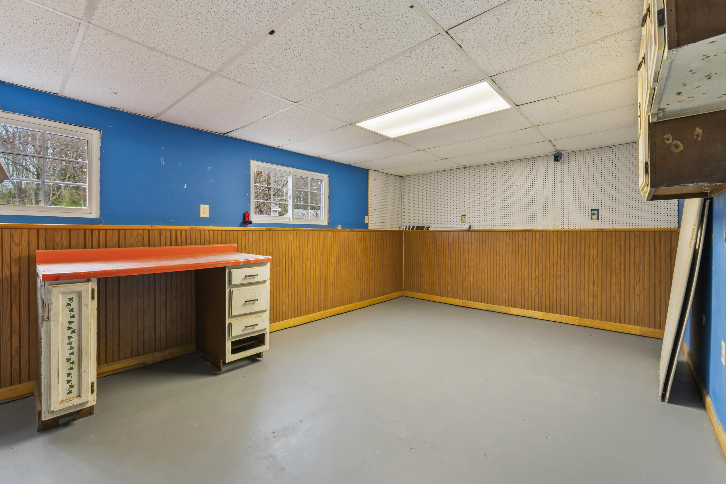 33 East Avenue Lisbon ME 04252