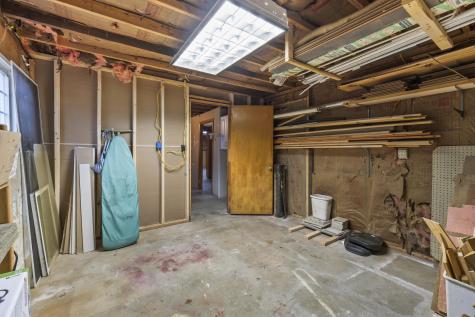 33 East Avenue Lisbon ME 04252