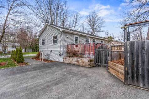 33 East Avenue Lisbon ME 04252