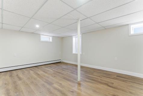 20 Taggart Avenue Westbrook ME 04092