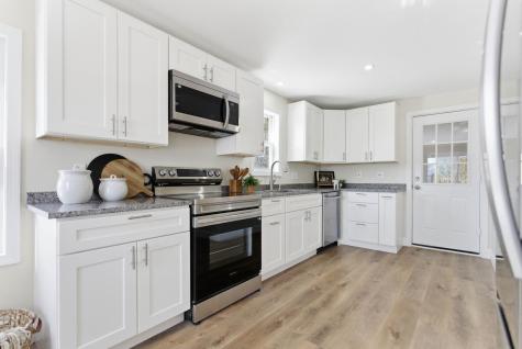 20 Taggart Avenue Westbrook ME 04092