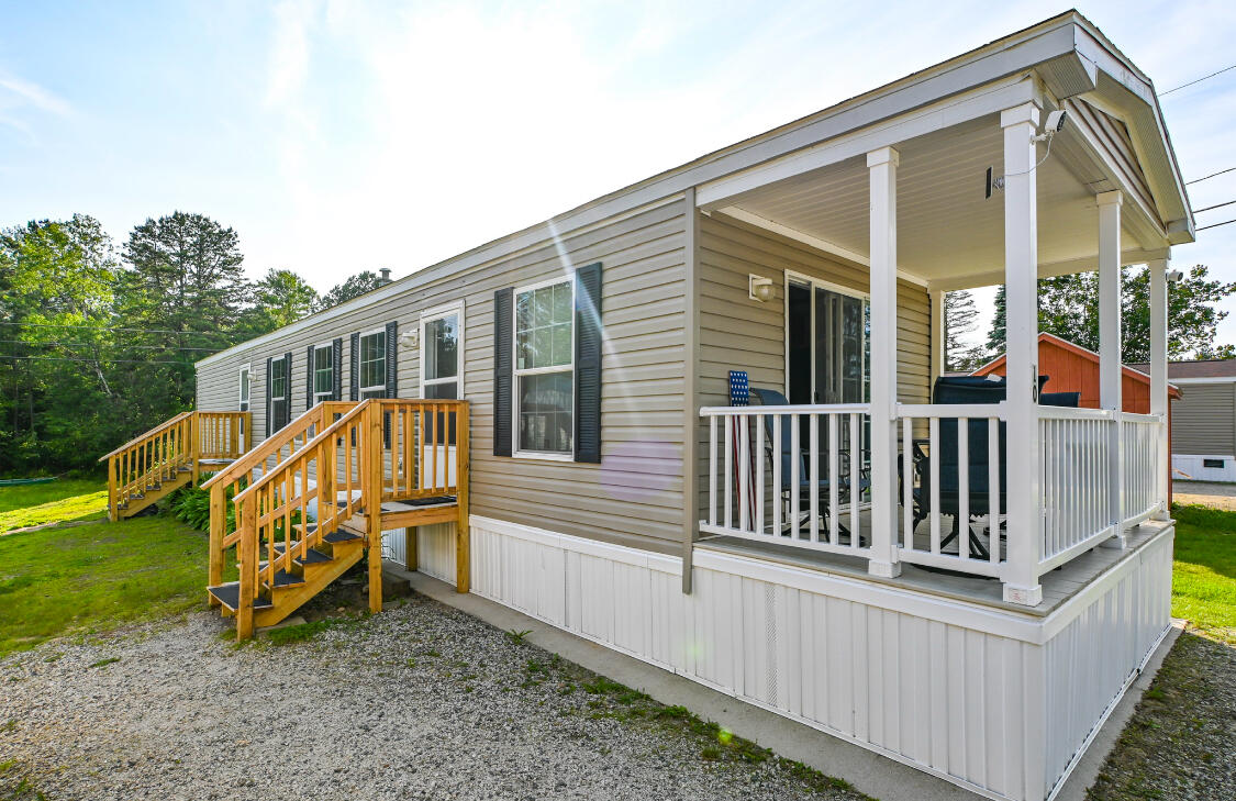 10 Frank Street Waterboro ME 04061