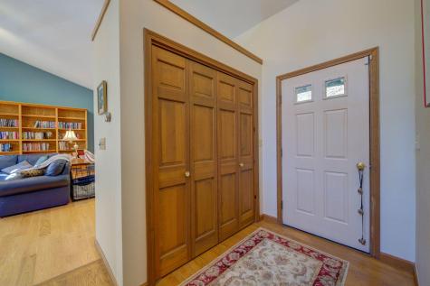 17 Blueberry Point Raymond ME 04071