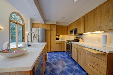 17 Blueberry Point Raymond ME 04071