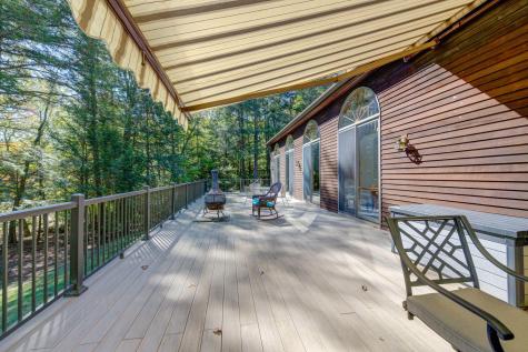 17 Blueberry Point Raymond ME 04071