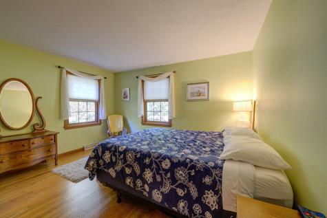 17 Blueberry Point Raymond ME 04071