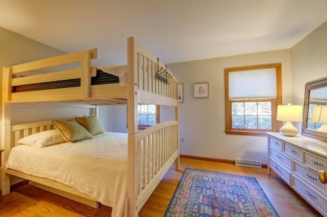 17 Blueberry Point Raymond ME 04071