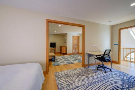 17 Blueberry Point Raymond ME 04071