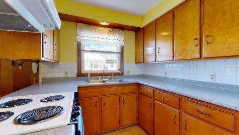 211 Farwell Street Lewiston ME 04240