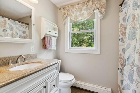 141 Rabbit Road Durham ME 04222