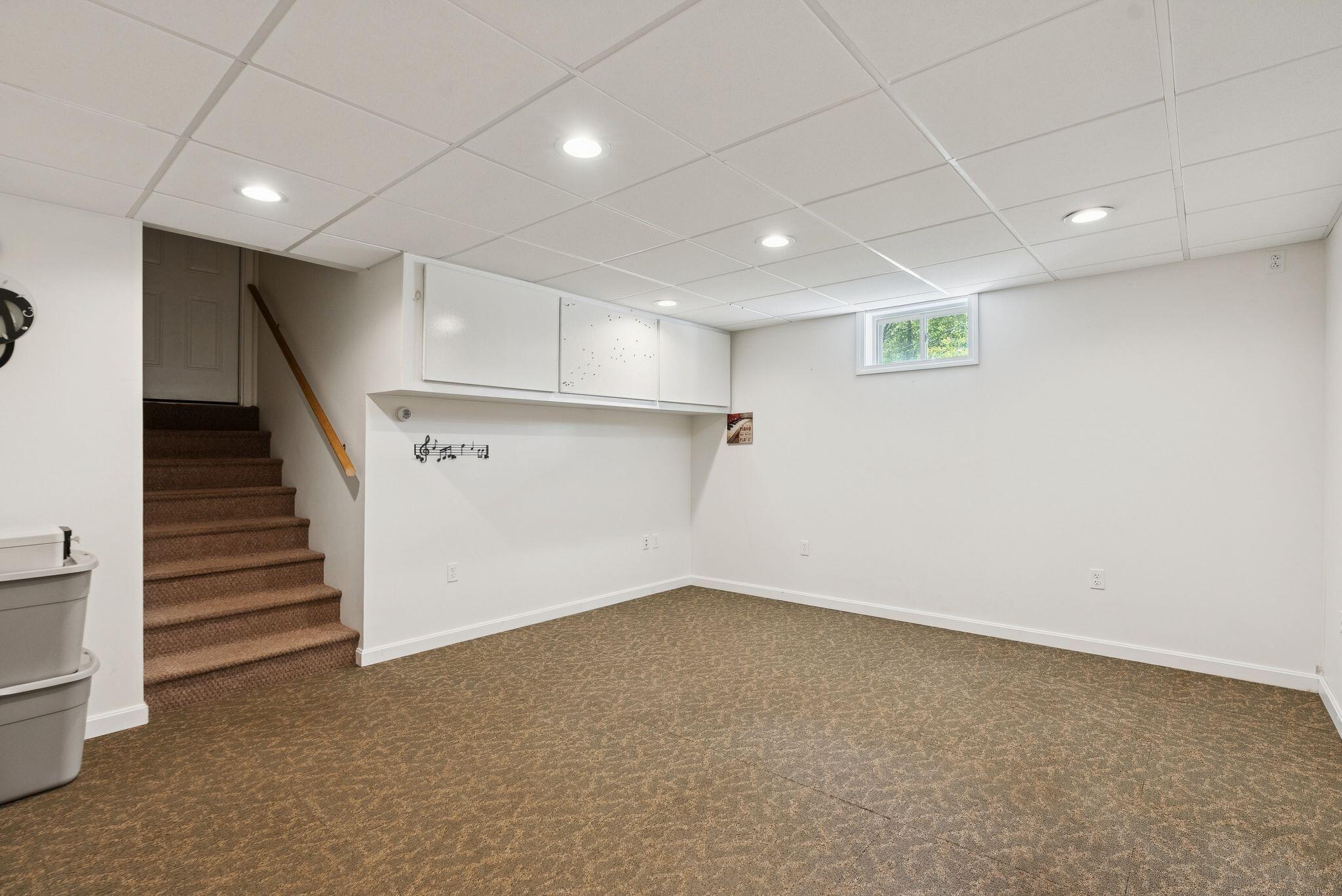 141 Rabbit Road Durham ME 04222