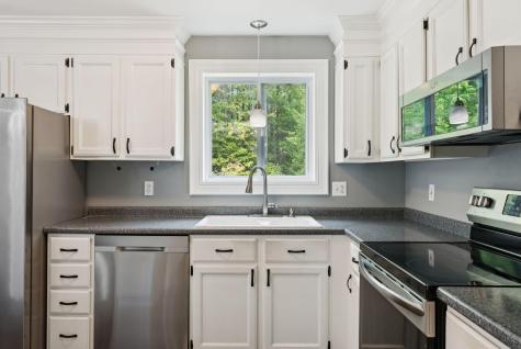 141 Rabbit Road Durham ME 04222