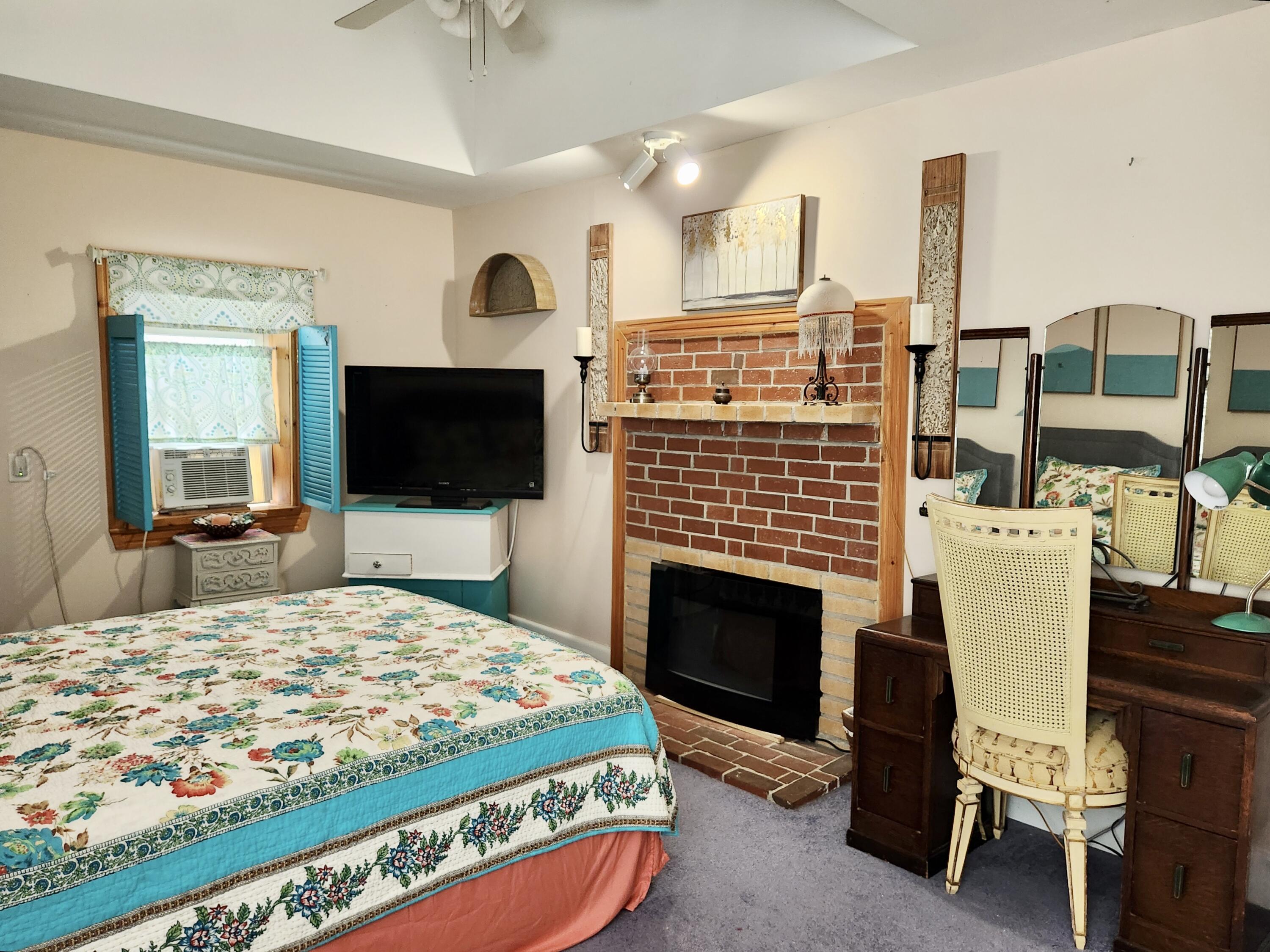 56 Chamberlain Street Brewer ME 04412