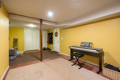 22 Autumn Crossing Gray ME 04039