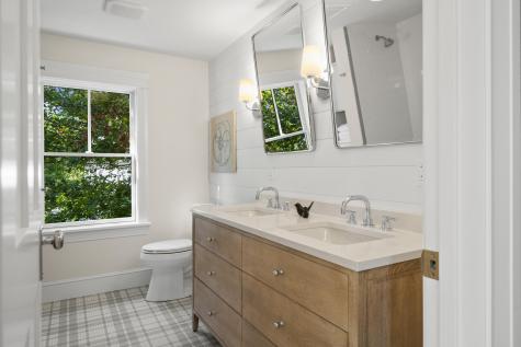 63 Cloyster Road South Portland ME 04106