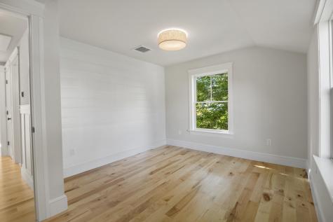 63 Cloyster Road South Portland ME 04106