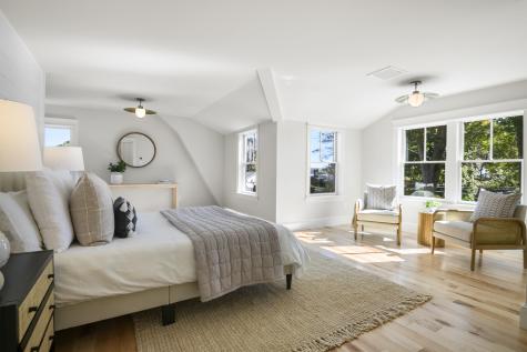 63 Cloyster Road South Portland ME 04106