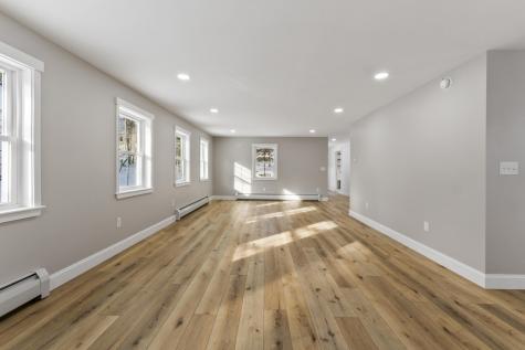 20 Mount Vernon Street Gardiner ME 04345