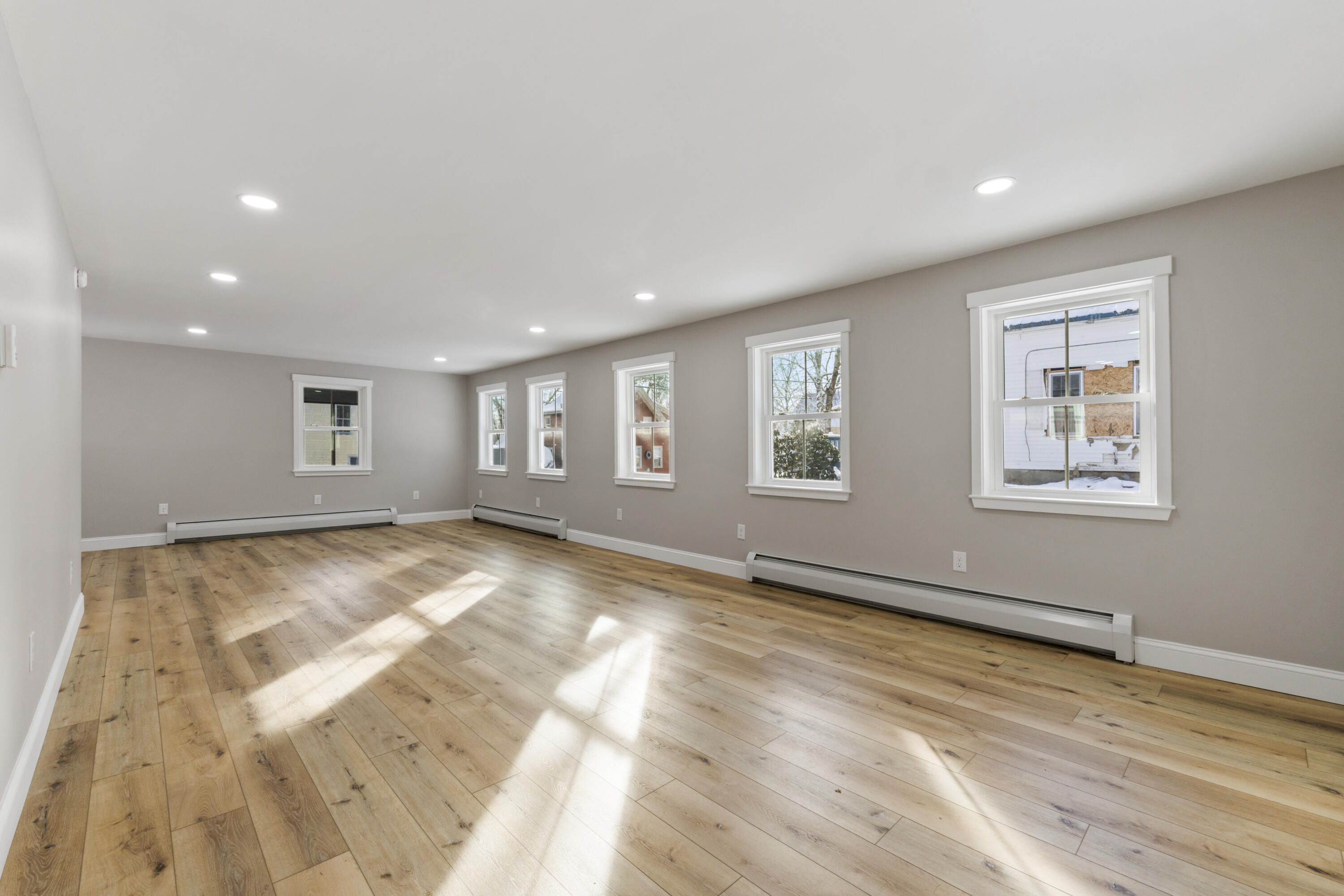 20 Mount Vernon Street Gardiner ME 04345