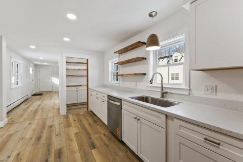 20 Mount Vernon Street Gardiner ME 04345