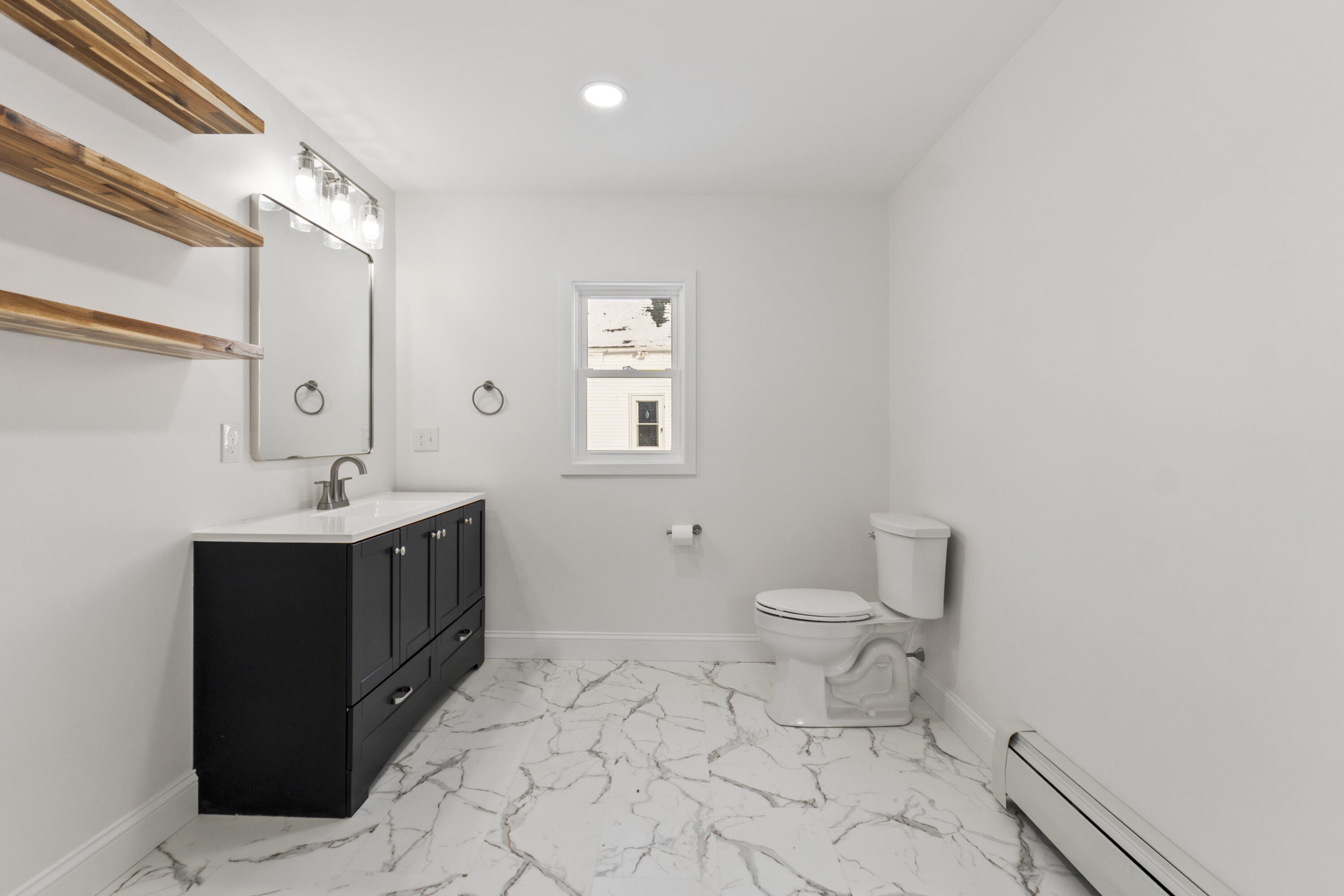 20 Mount Vernon Street Gardiner ME 04345