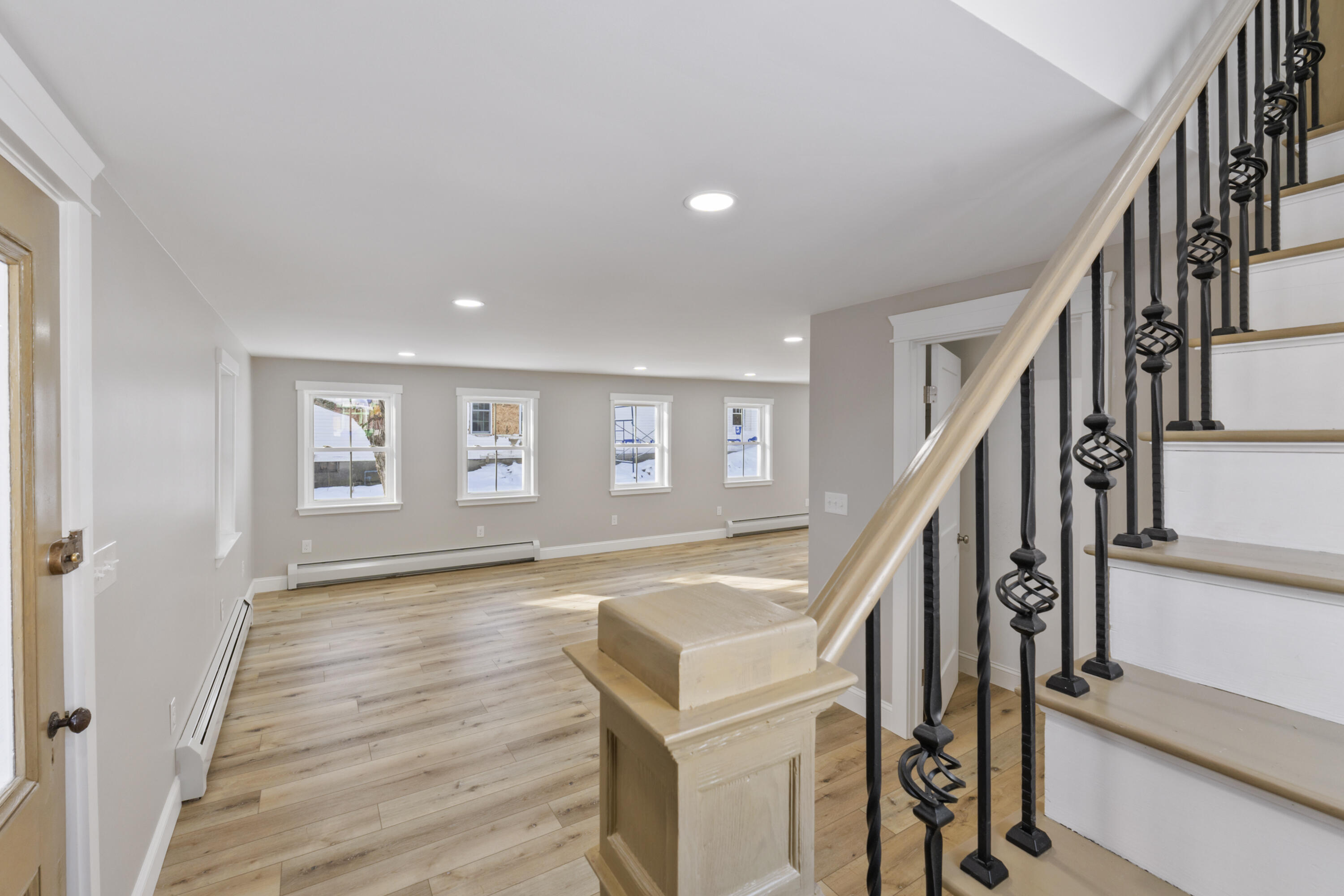 20 Mount Vernon Street Gardiner ME 04345