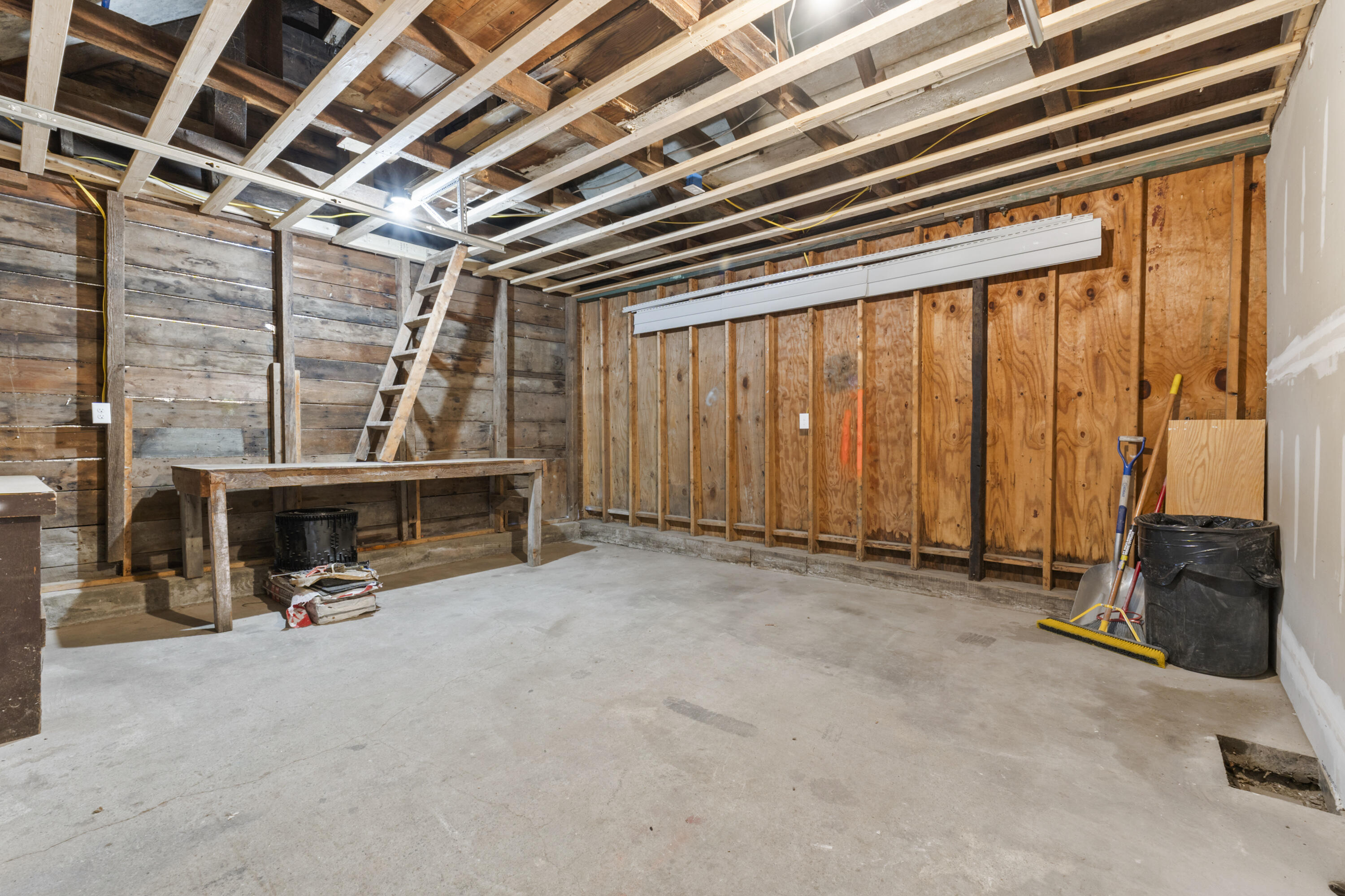 20 Mount Vernon Street Gardiner ME 04345