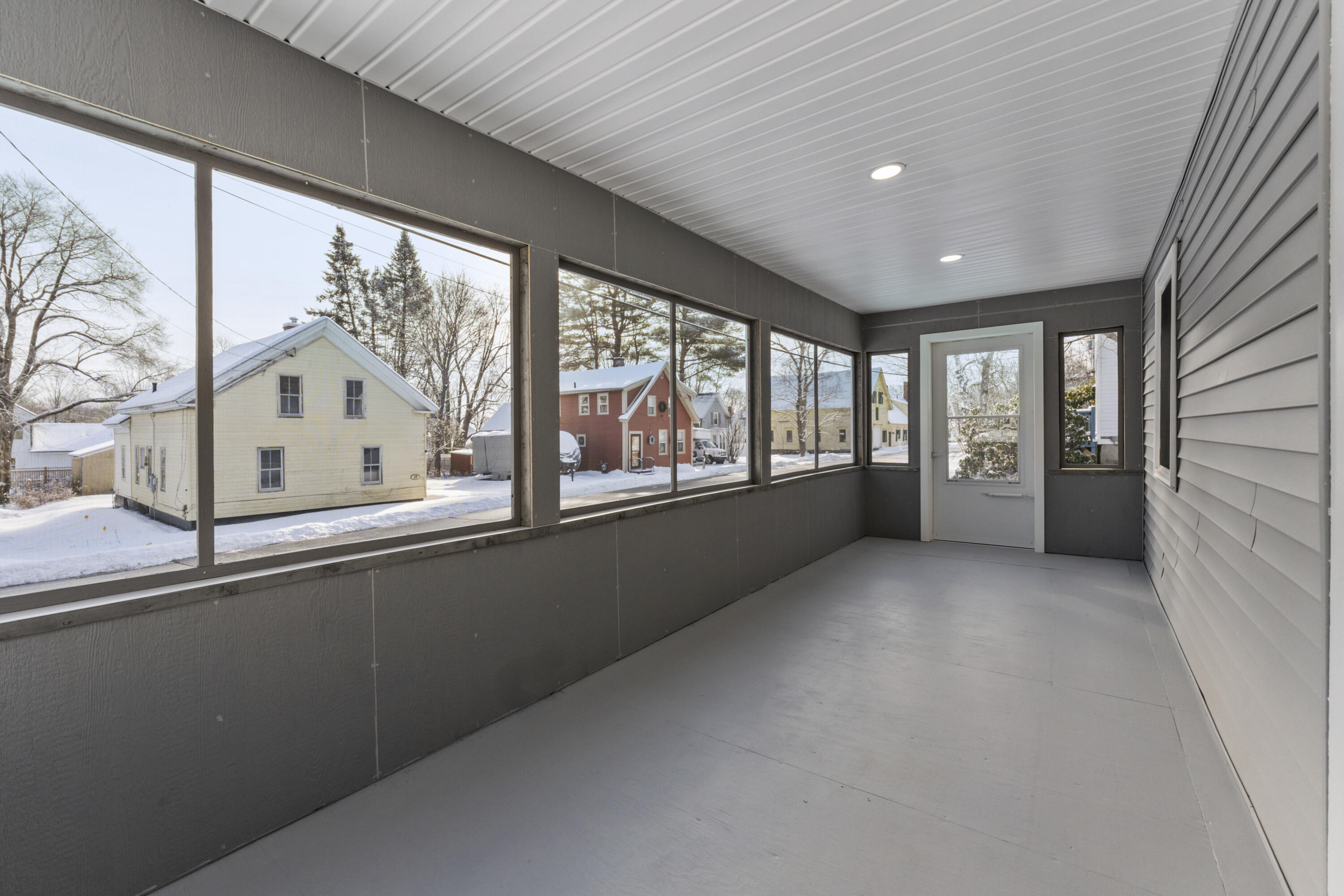 20 Mount Vernon Street Gardiner ME 04345