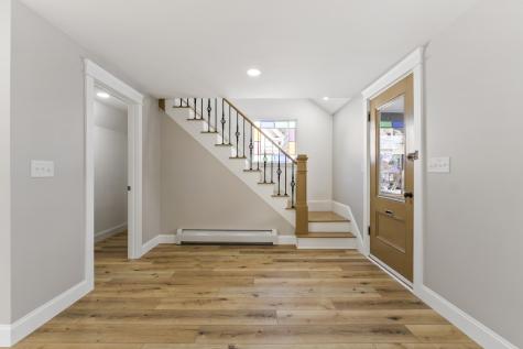 20 Mount Vernon Street Gardiner ME 04345