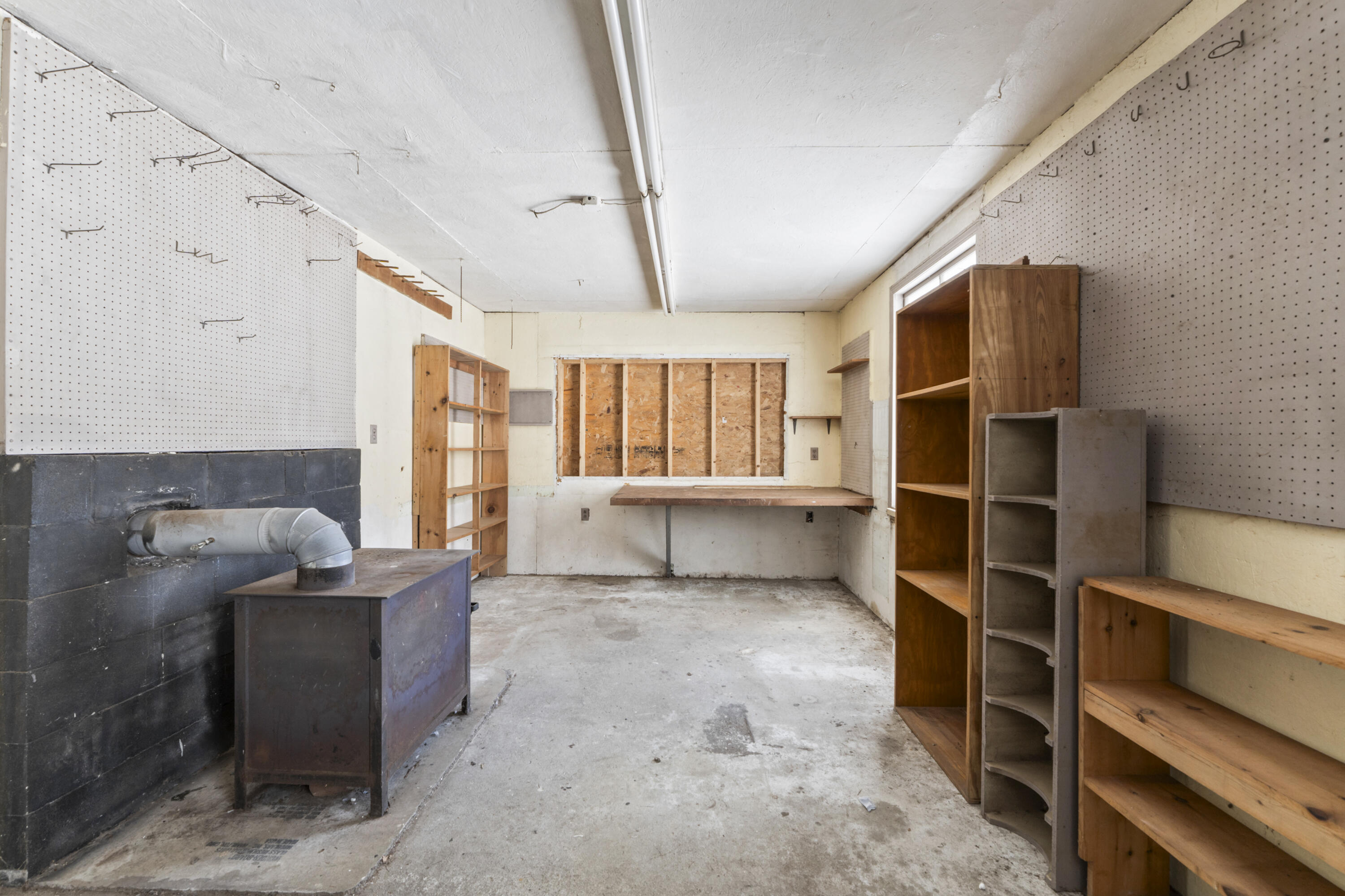 737 Commercial Street Rockport ME 04856