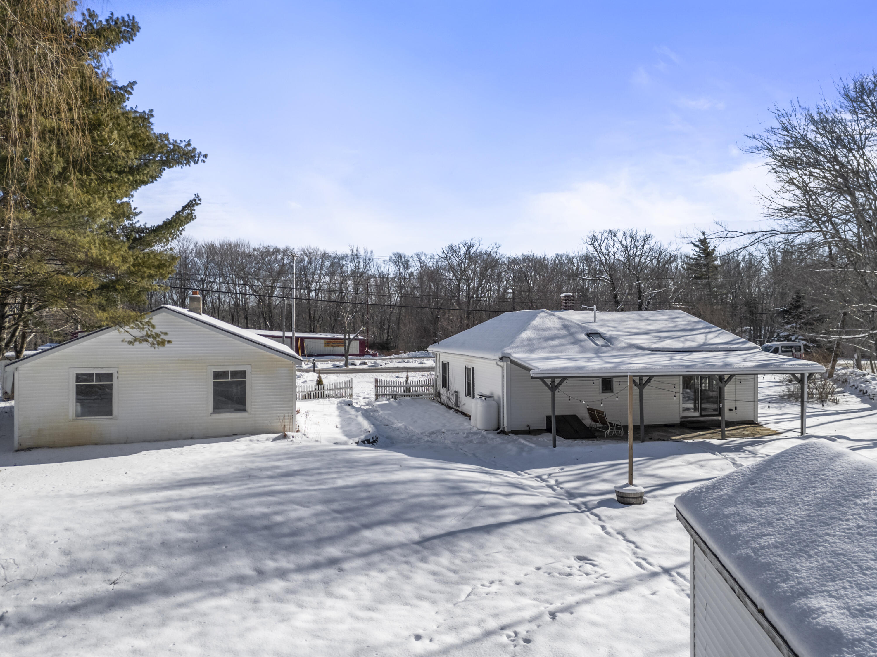 737 Commercial Street Rockport ME 04856