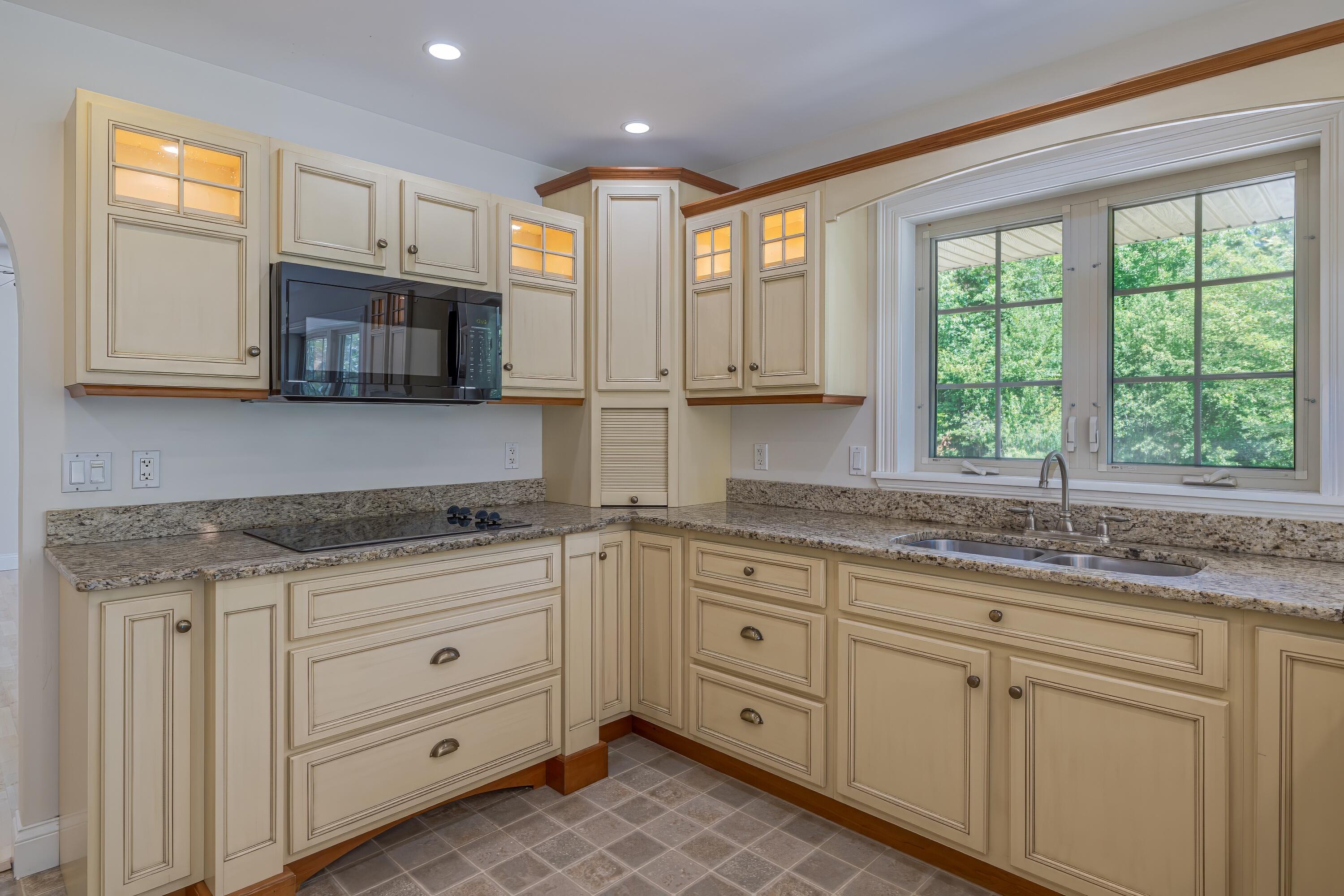 27 M J Lane Bar Harbor ME 04609