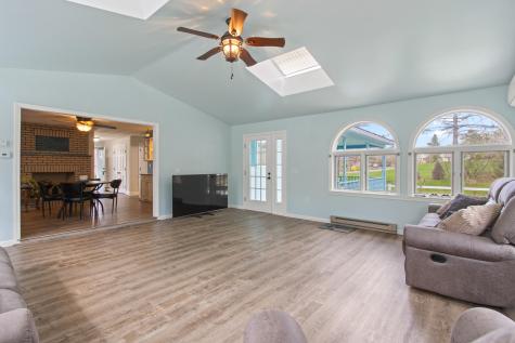 18 Martin Heights Raymond ME 04071