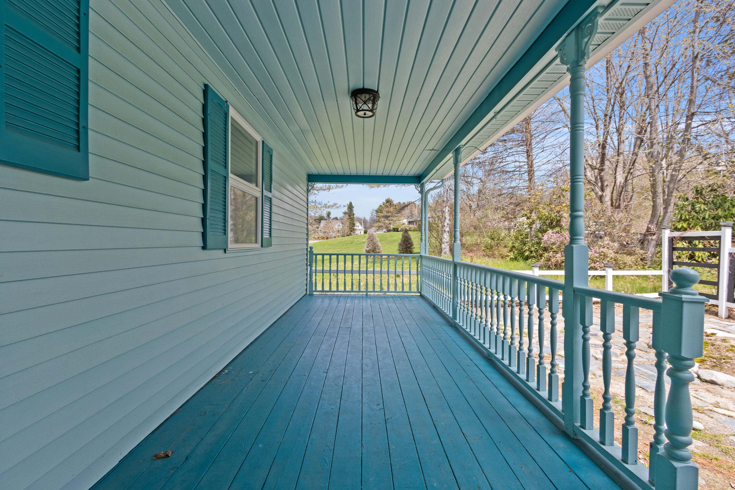 18 Martin Heights Raymond ME 04071