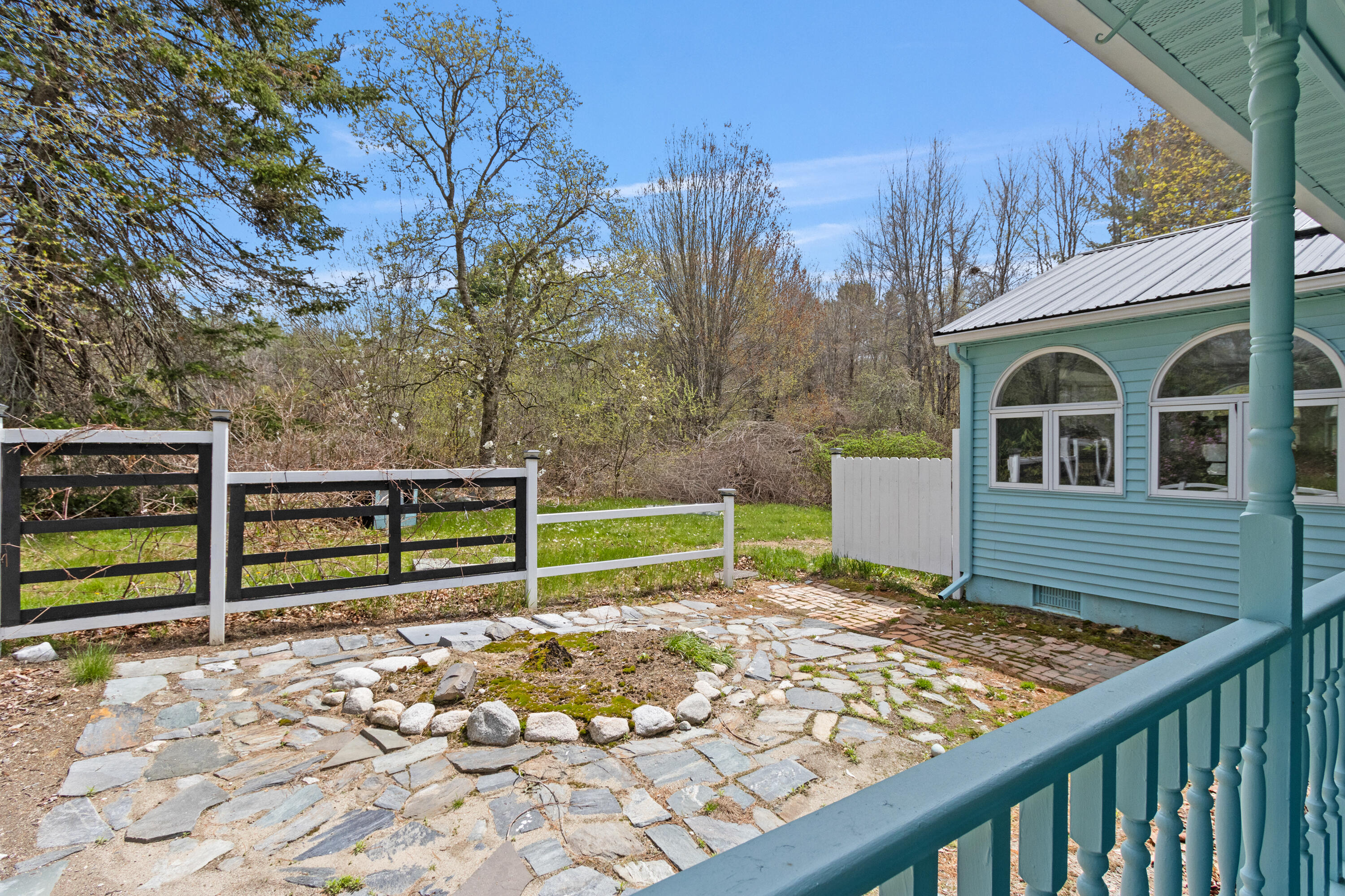 18 Martin Heights Raymond ME 04071