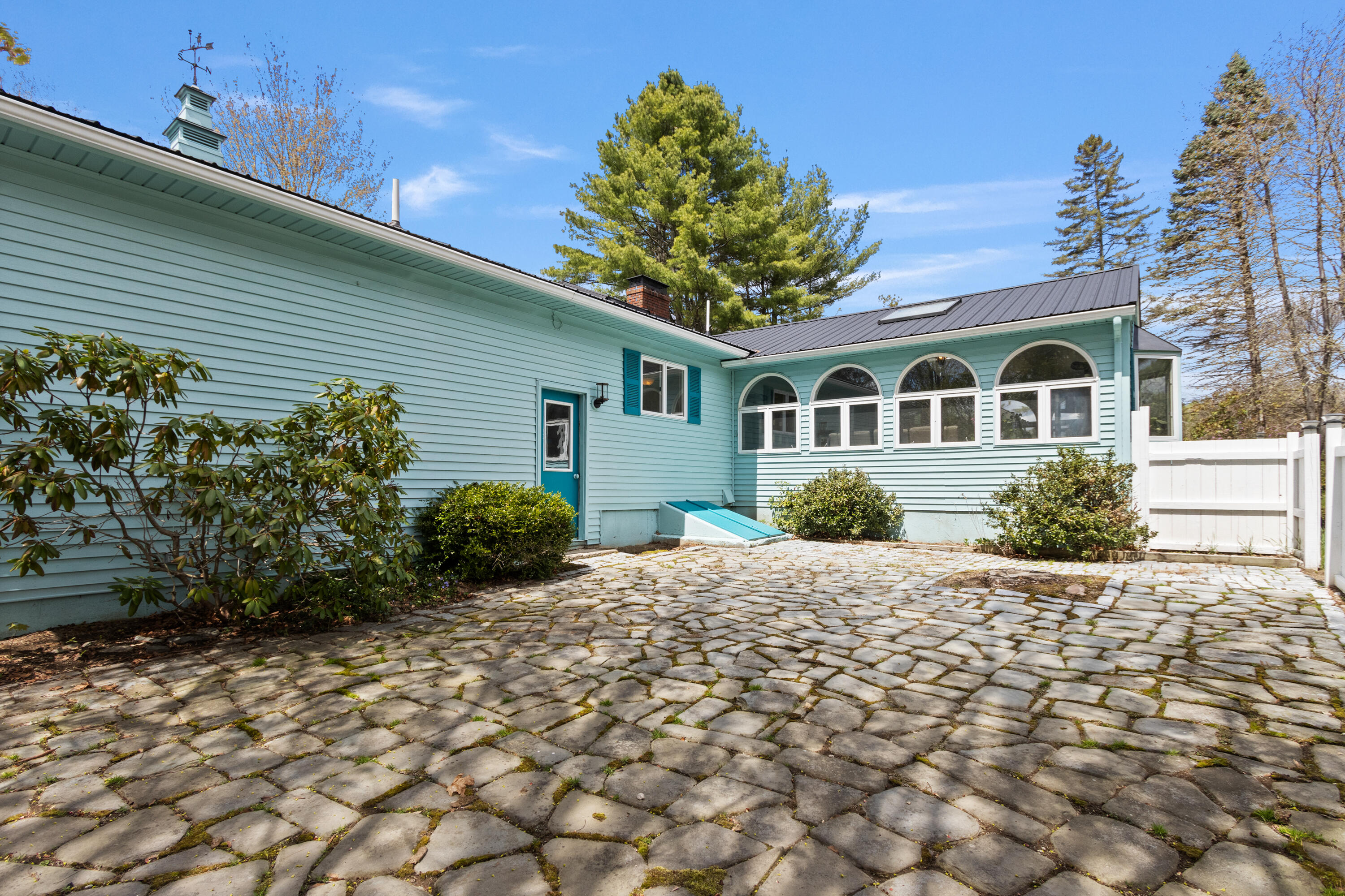 18 Martin Heights Raymond ME 04071
