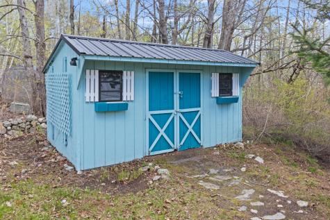 18 Martin Heights Raymond ME 04071