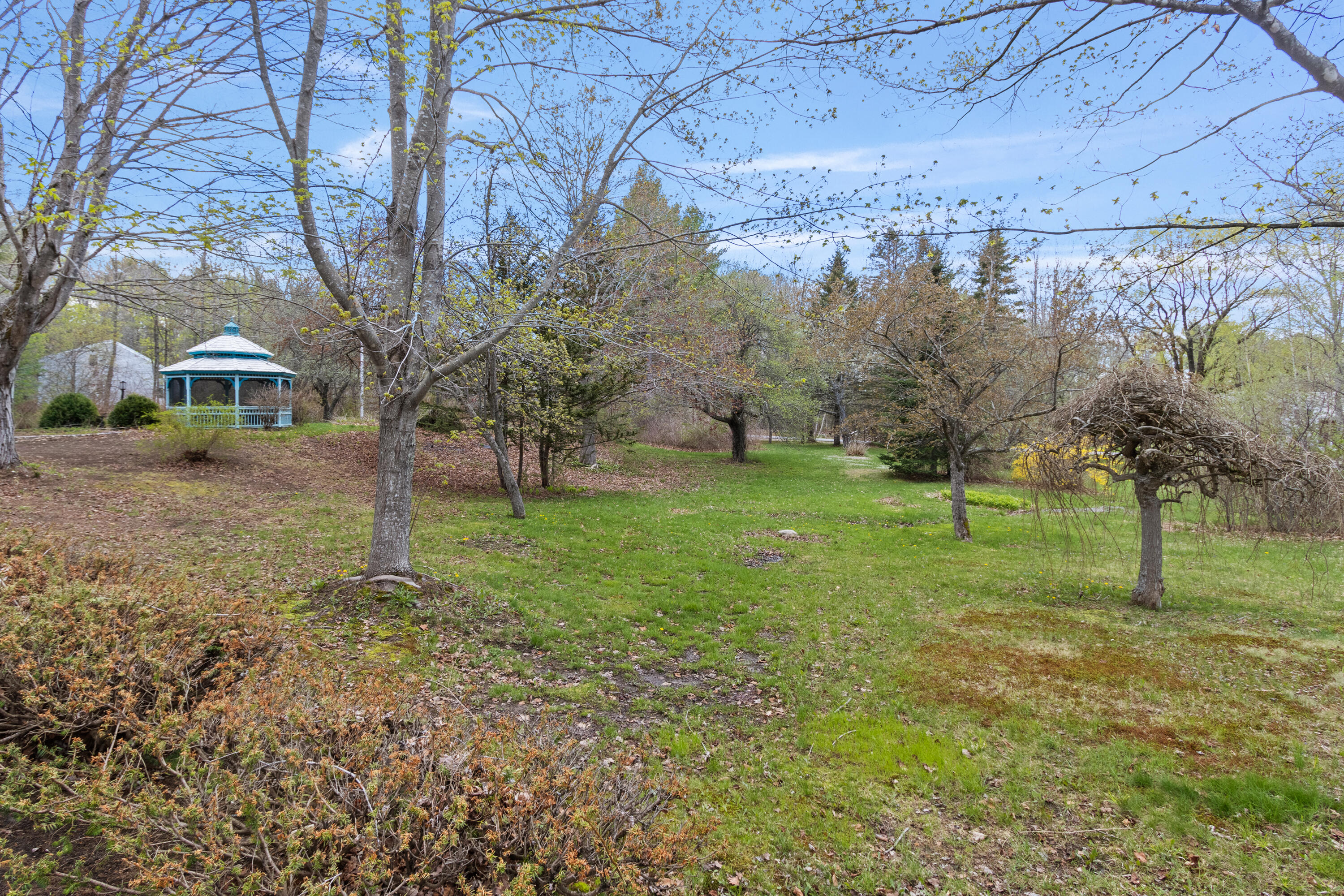 18 Martin Heights Raymond ME 04071