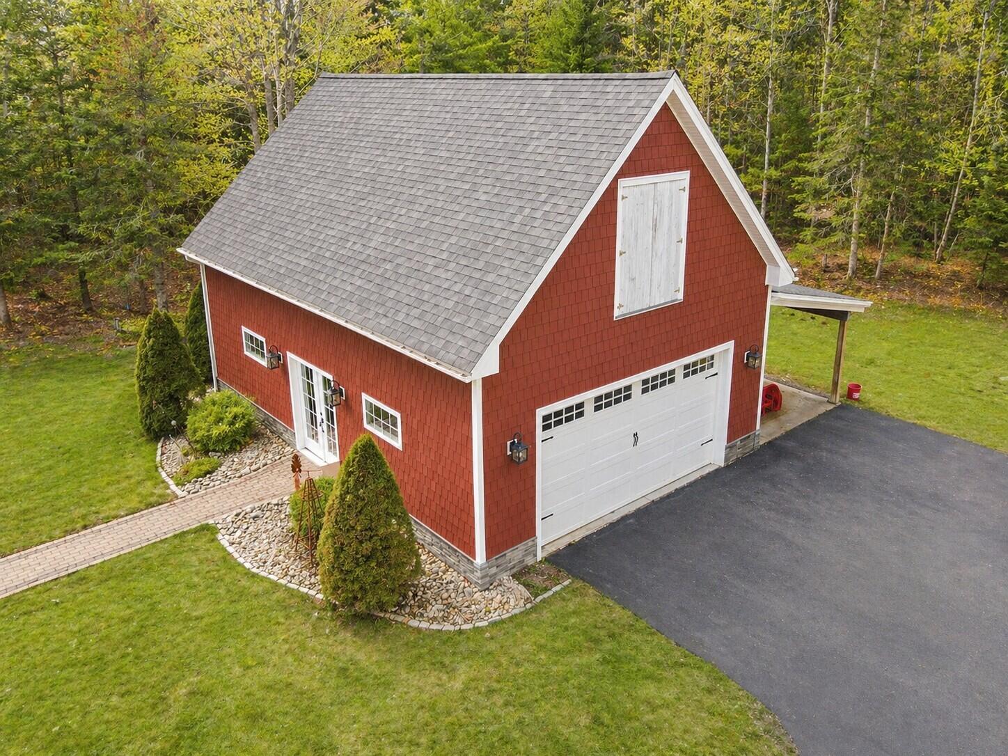 25 Deer Hill Lane Hampden ME 04444
