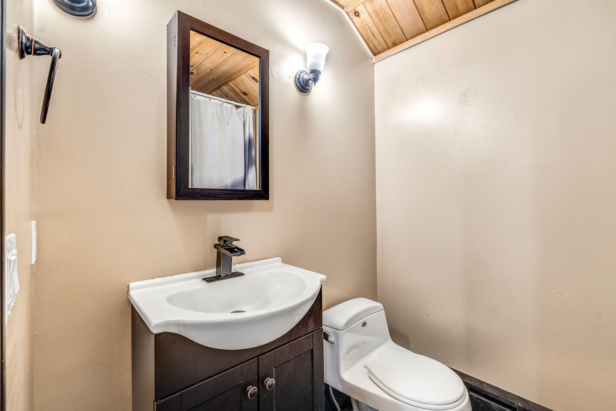 25 Mountain High Drive Orrington ME 04474