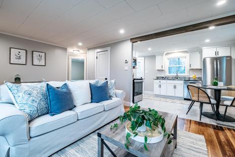 6 Prince Street Cumberland ME 04021