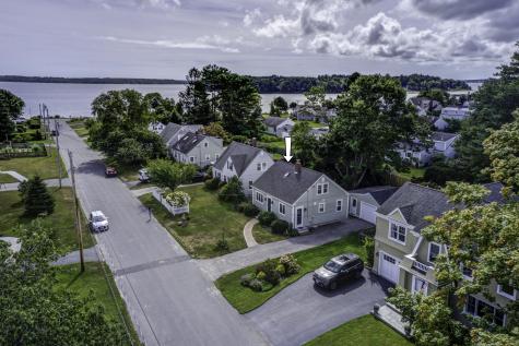 19 Phillips Road Falmouth ME 04105