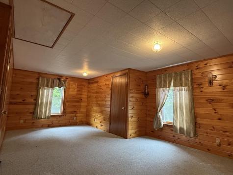 156 Lakeshore Drive Leeds ME 04263