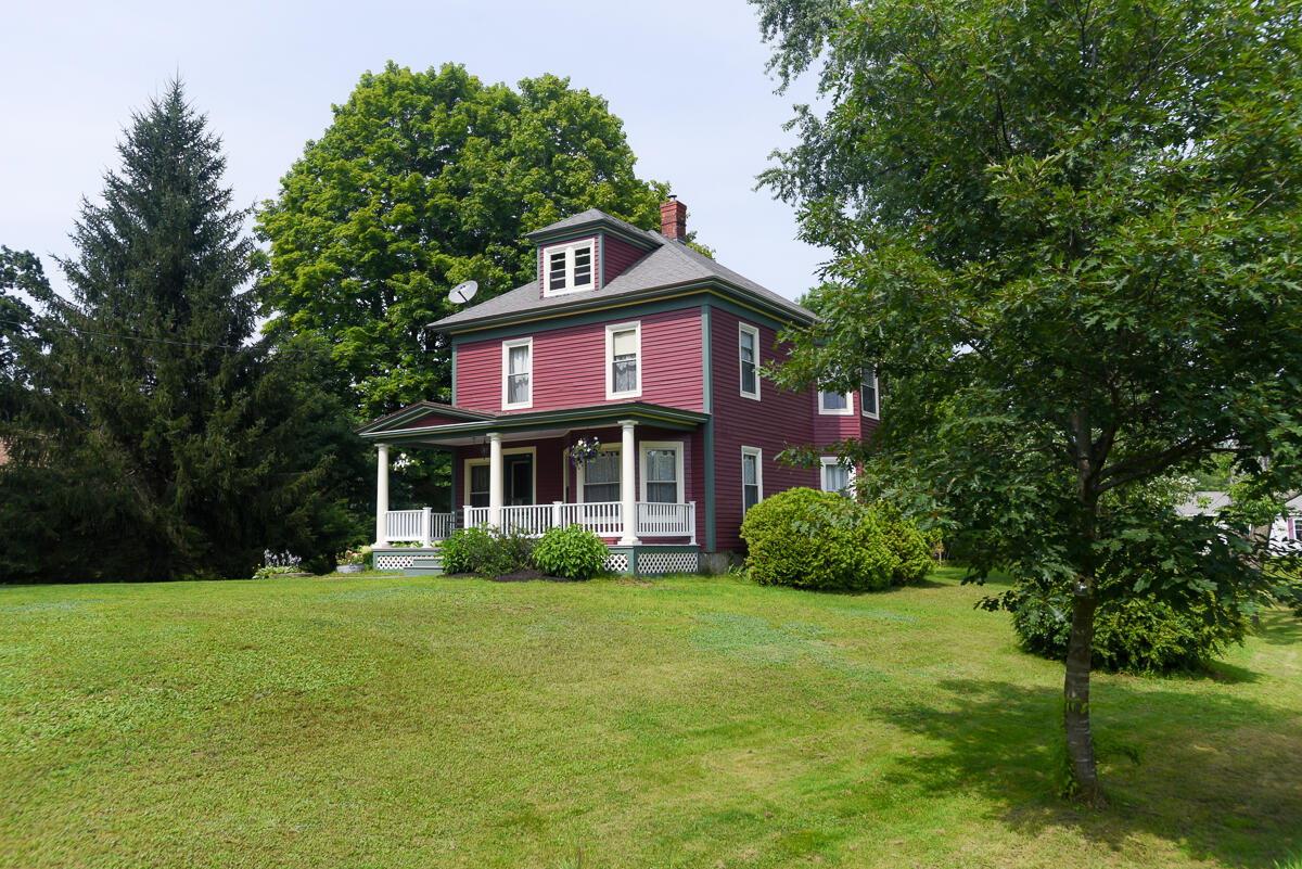 932 River Road Buxton ME 04093