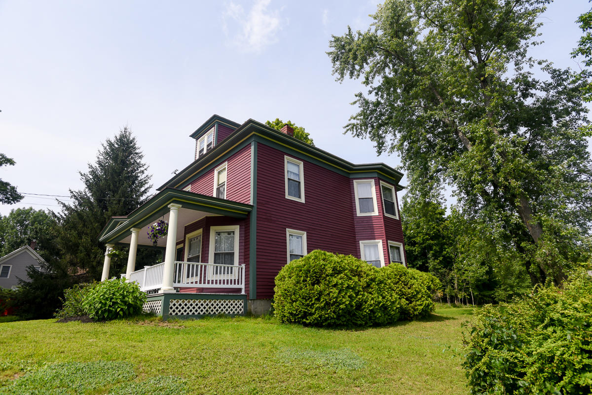 932 River Road Buxton ME 04093