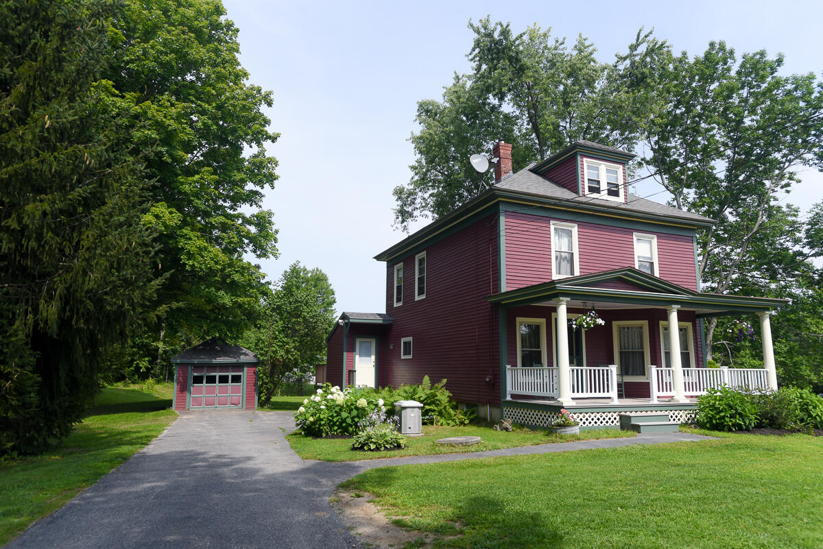 932 River Road Buxton ME 04093