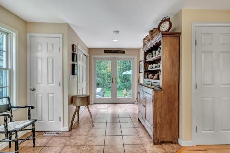 28 Ledgewood Drive Yarmouth ME 04096