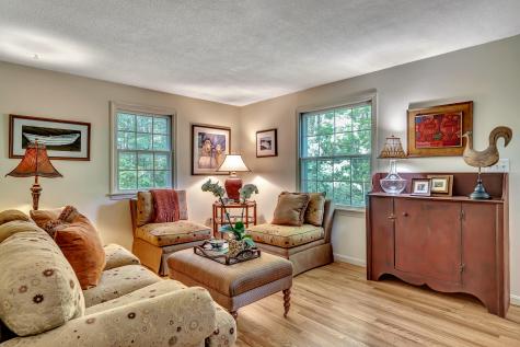 28 Ledgewood Drive Yarmouth ME 04096