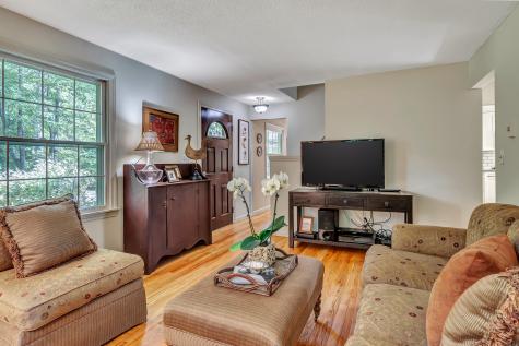 28 Ledgewood Drive Yarmouth ME 04096